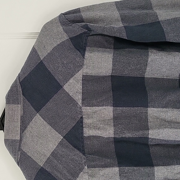 Zoo York Men's Charcoal and Black Plaid Button Down - Picture 4 of 9